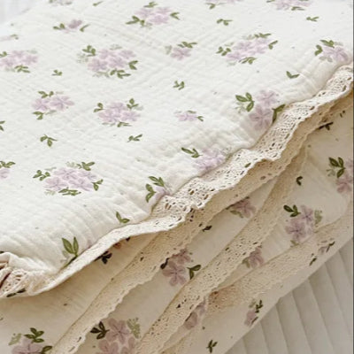 couette bebe fleur lilas