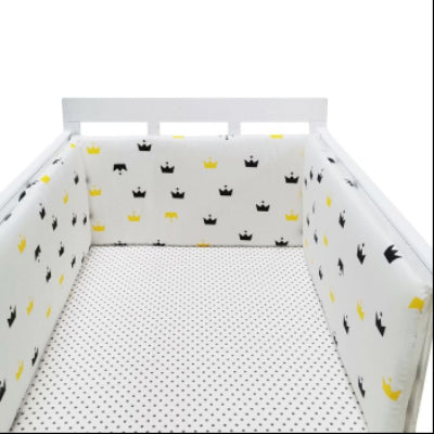 tour de lit courronnes jaunes