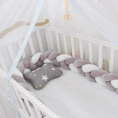 tresse de lit bebe grise blanche deco