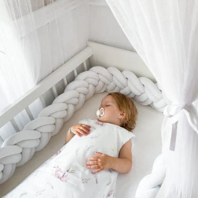 tresse de lit blanche bebe sommeil