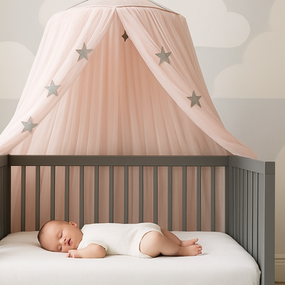 ciel de lit bebe dort paisiblement