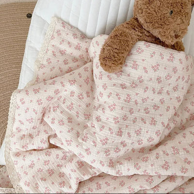 couette bebe fleuries rose