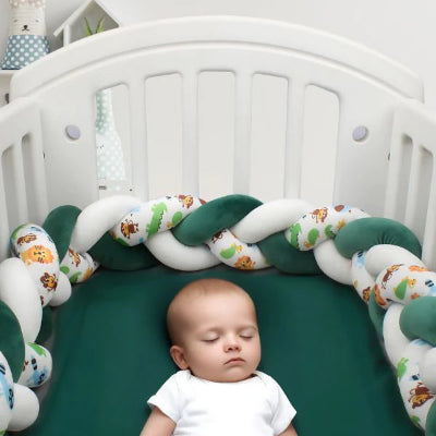tresse de lit bebe dort
